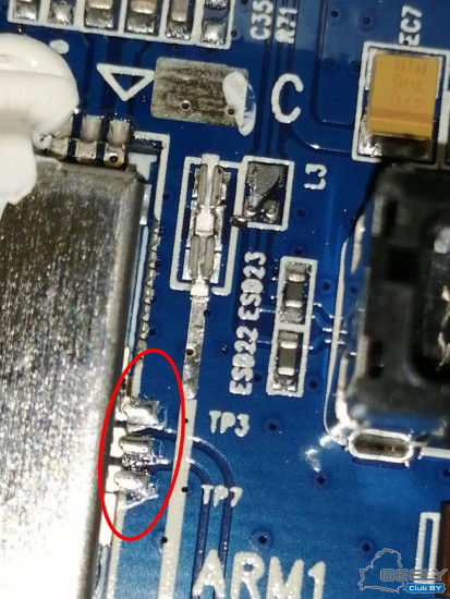 ГУ_X7-chip-02.jpg (331.42 КБ) 10817 просмотров 3 боковых контакта