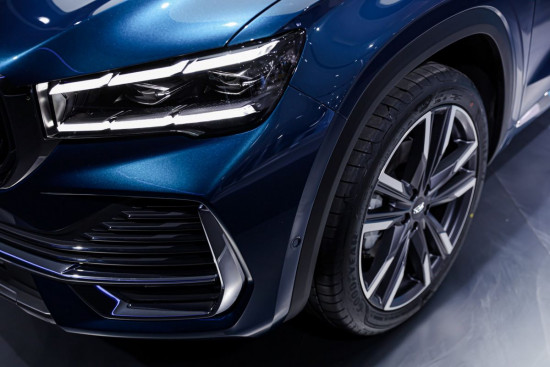 2021-Geely-Xingyue-L-at-Auto-Shanghai-2021-2-1200x800.jpg